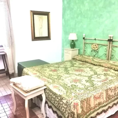 Antica Dimora Dei Pepe Oda ve Kahvaltı Salve